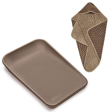 Leander Matty™ hoitoalusta sisältäen hupparin - Mocca 