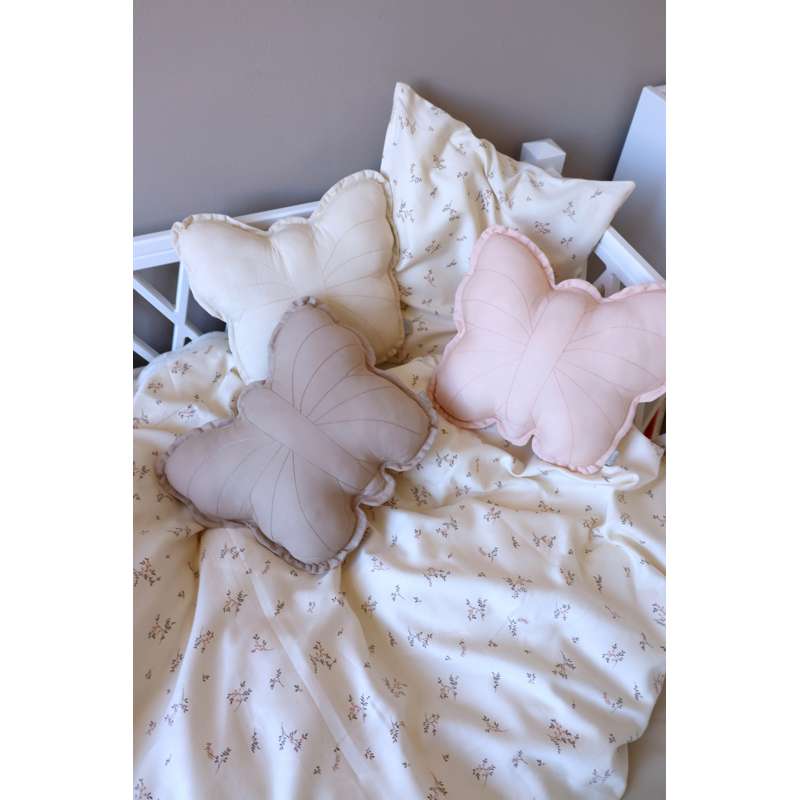 Cam Cam Copenhagen Vankúš - Motýľ - OCS - Latte 